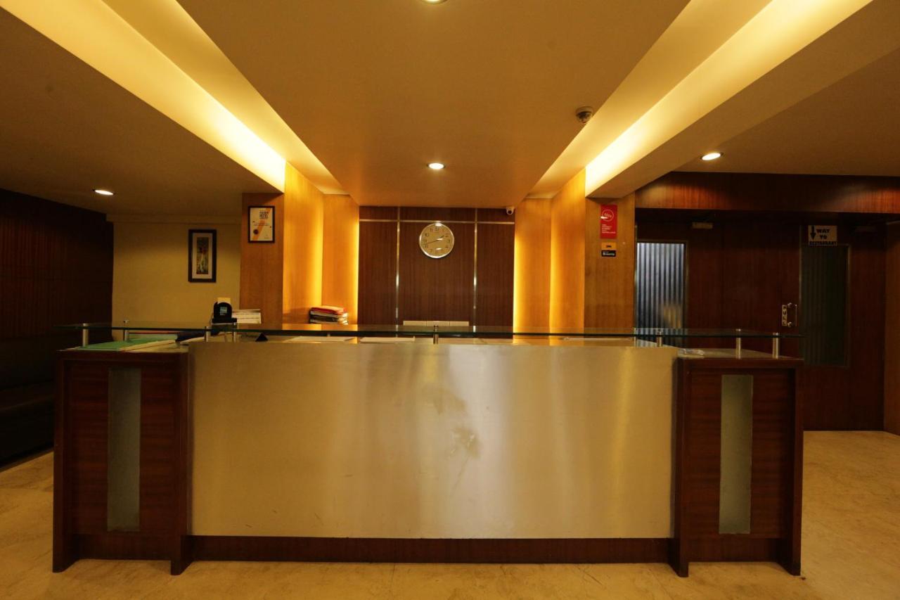 Lucky Hotel Goregaon Bombaj Exteriér fotografie