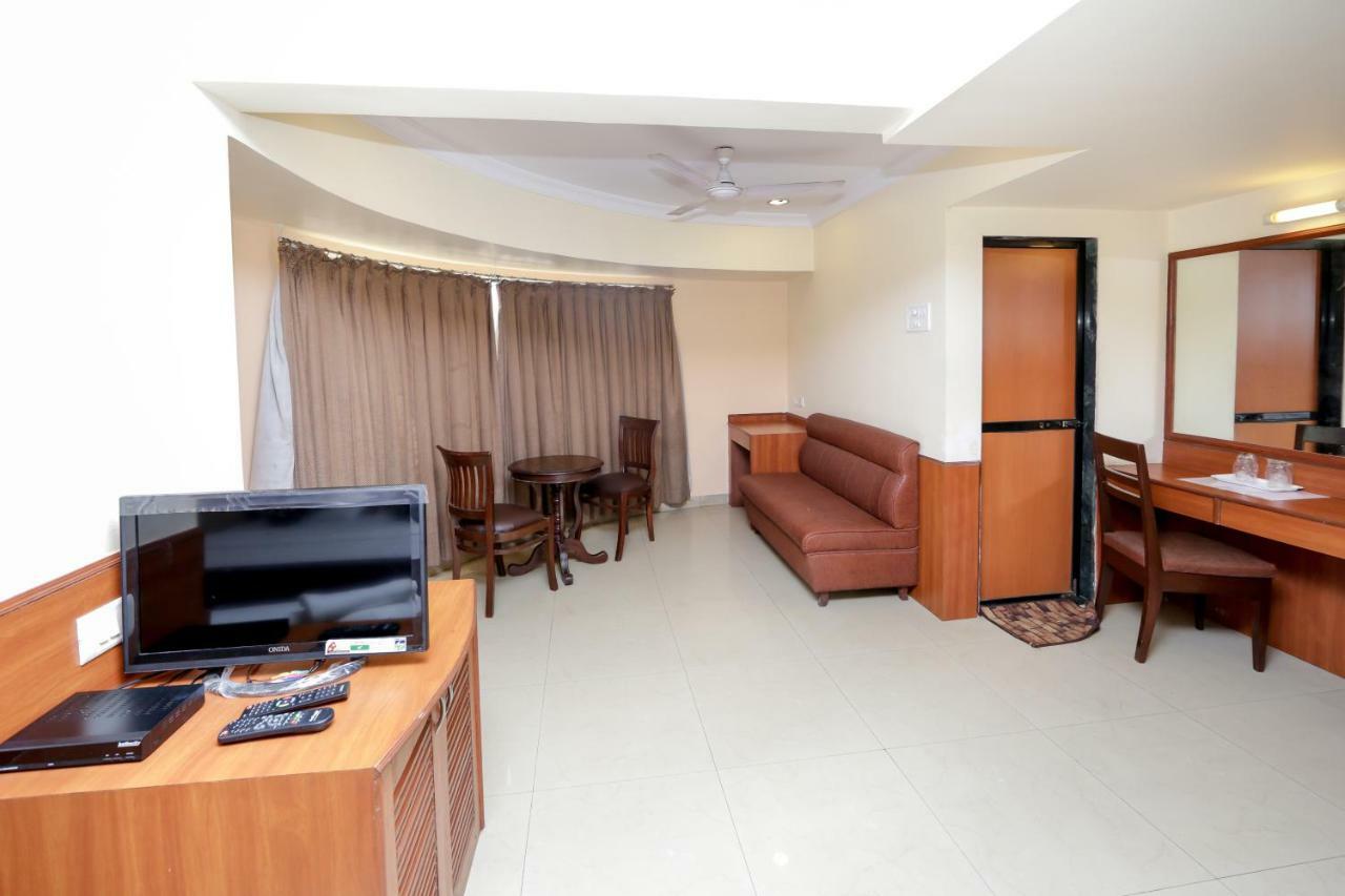 Lucky Hotel Goregaon Bombaj Exteriér fotografie