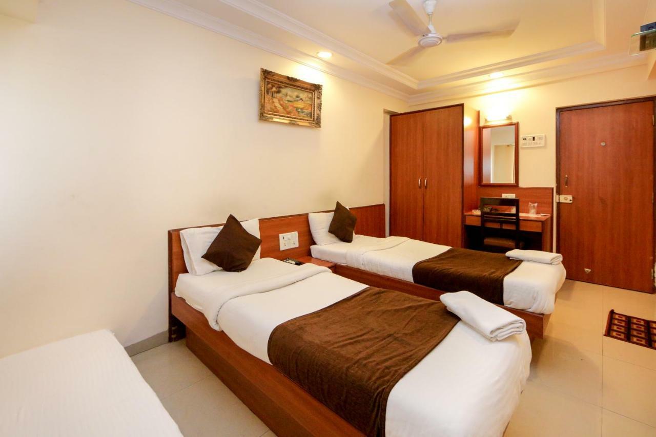 Lucky Hotel Goregaon Bombaj Exteriér fotografie