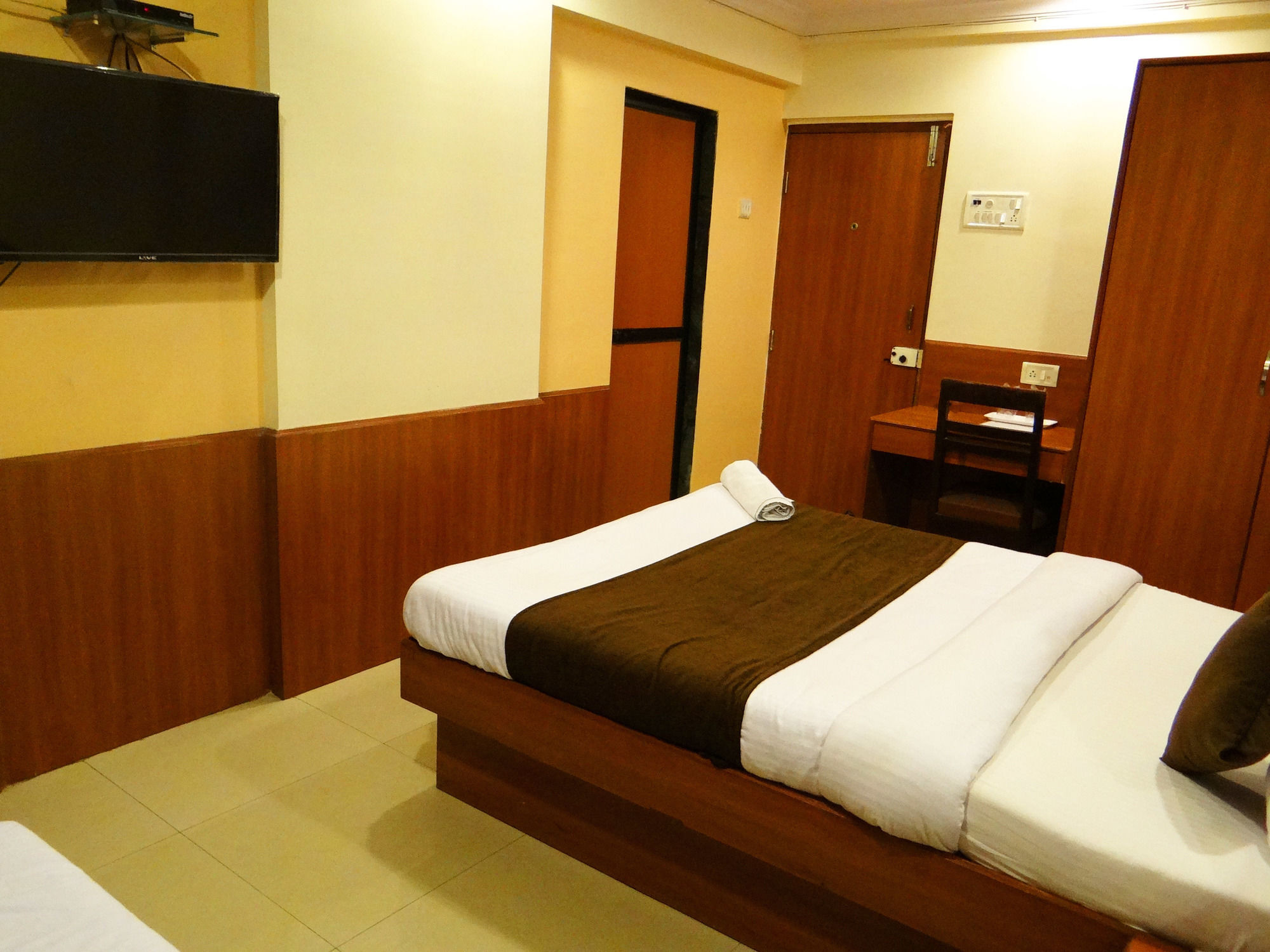 Lucky Hotel Goregaon Bombaj Exteriér fotografie