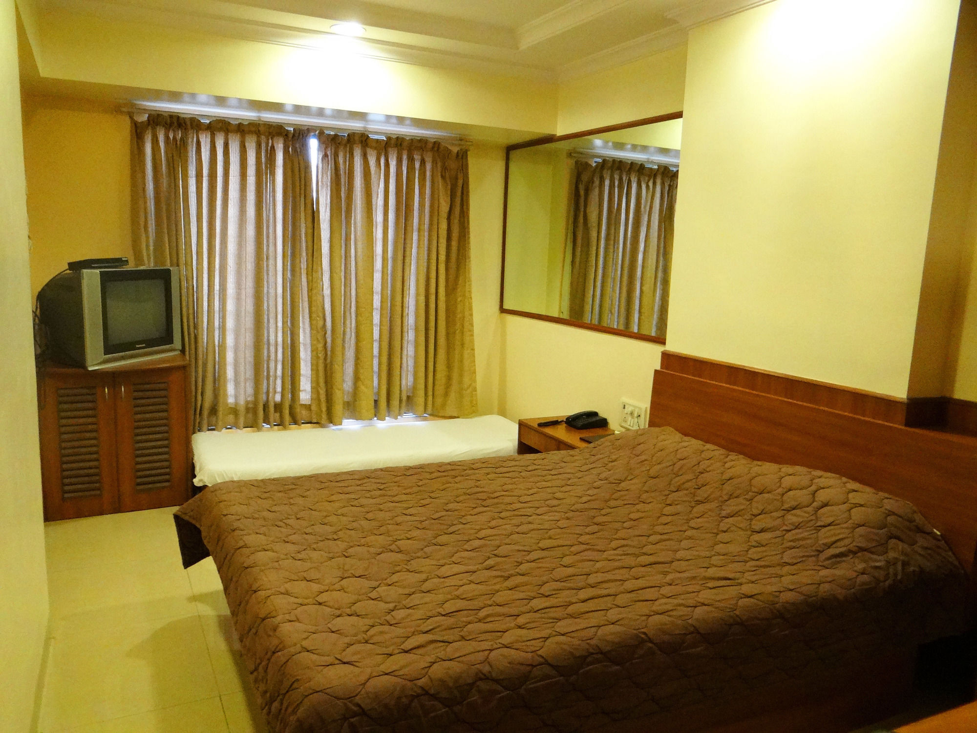 Lucky Hotel Goregaon Bombaj Exteriér fotografie